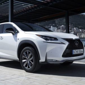 لکسوس NX200t